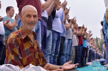 Bakıda bayram namazı