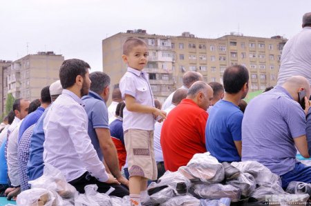 Bakıda bayram namazı