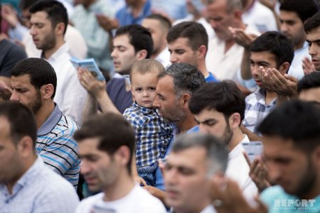 Bakıda bayram namazı