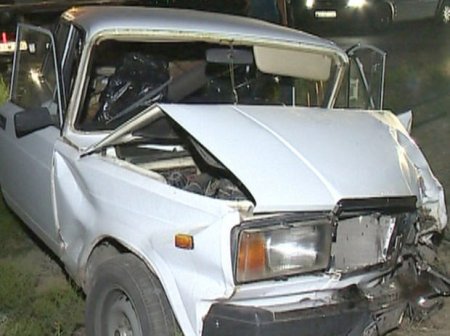 Qobustanda deformasiyaya uğramış avtomobillərdən 7 nəfər xilas edildi