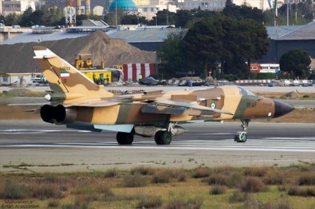 İranda “Su-24” döyüş təyyarəsi qəzaya uğrayıb