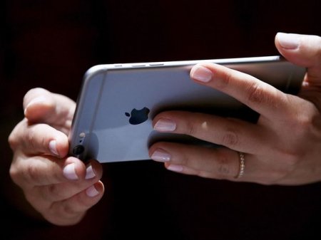 Bu il üç yeni “iPhone 7” satışa çıxarılacaq