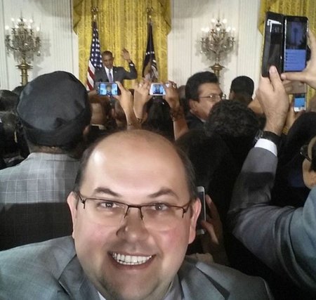 Gülənin adamının Obama ilə “selfie”si