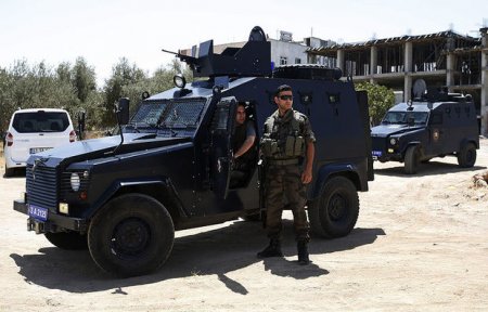 İstanbul polisi antiterror əməliyyatına başladı