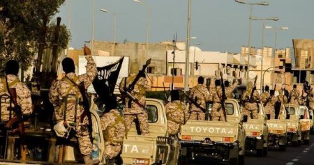 İŞİD iki min nəfəri əsir götürdü