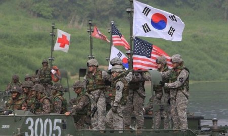 ABŞ Cənubi Koreya ilə birgə təlimlərə başlayıb