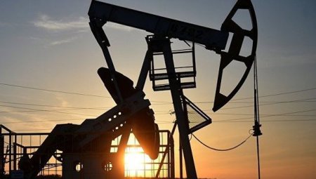 Dünya Bankı 2017-ci il üçün neftin qiymətinə dair proqnozunu qaldırıb
