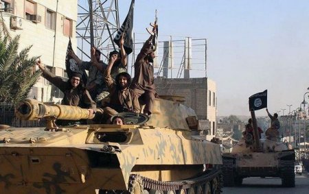 İŞİD üzvləri sağ qalmaq üçün saqqallarını qırxırlar