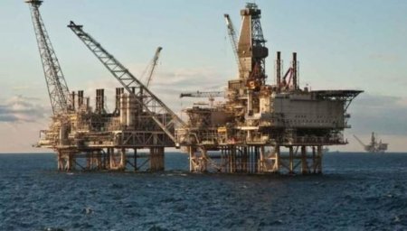 Azərbaycan neft-qaz satışından milyardlar qazanıb