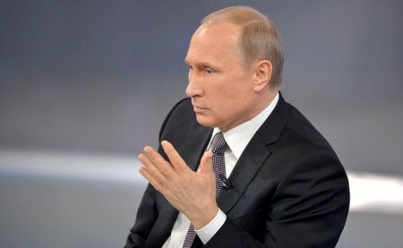Putin səfir Karlovun silahlı mühafizəsinin olmamasının səbəbini izah etdi