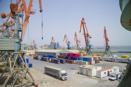 “Bakı Beynəlxalq Dəniz Ticarət Limanı”da yük aşırma kəskin artıb