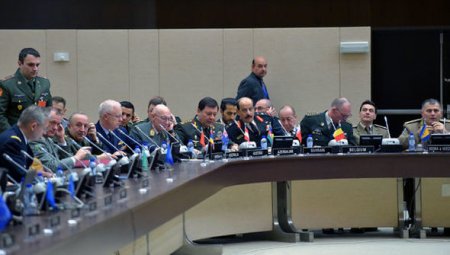 Nəcməddin Sadıkov NATO toplantısında