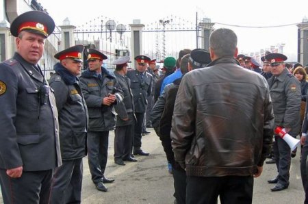 Tacikistanda milisə arıqlamaq tapşırığı verilib