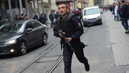 İstanbulda atışma: Ölən var
