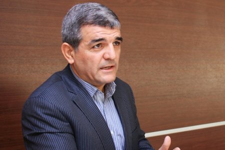 Deputat: "Dövlət qurumları at və eşşək əti satanlardan haqq alır"