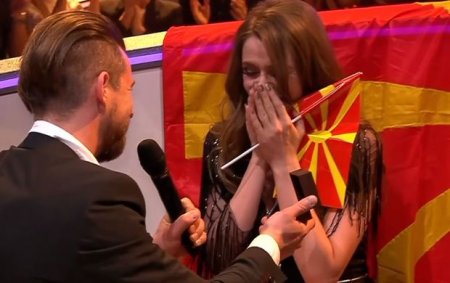 “Eurovision”da bir ilk: Canlı yayımda evlilik təklifi