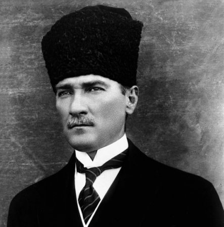 İstiqlal marşı, Atatürkün sevdiyi mahnılar...