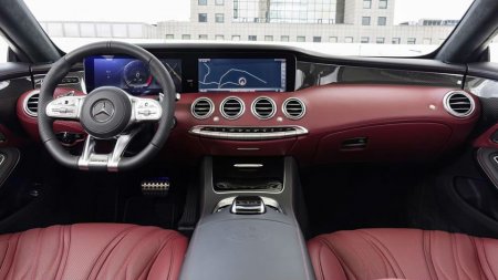 "Mercedes"-in yeni "Coupe S Class" modeli 