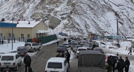 Gürcüstan Ermənistana dəhliz açdı