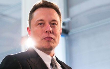 İlon Maskdan ŞOK QƏRAR: SpaceX və Tesla şirkətlərinin Facebook səhifələrini sildi