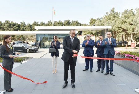 Prezident Bakıda regionun ən müasir hospitalının açılışını etdi