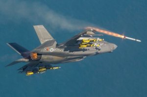 İsrail İrana qarşı F-35 qırıcısını tətbiq etdiyini açıqladı