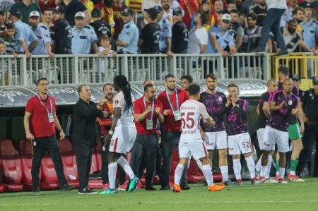 “Qalatasaray” 21-ci dəfə Türkiyə çempionu oldu