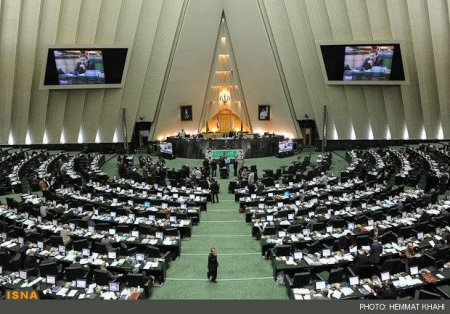 İranda evlilik yaşı dəyişdirilir
