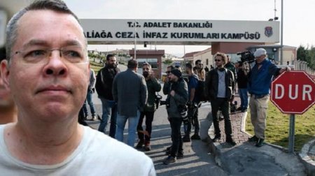 Türkiyədə casusluqda ittiham olunan amerikalı keşiş sərbəst buraxıldı