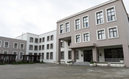 Mehriban Əliyeva Bakıda 11 saylı xüsusi təhsil məktəbinin yeni binasının açılışında iştirak edib