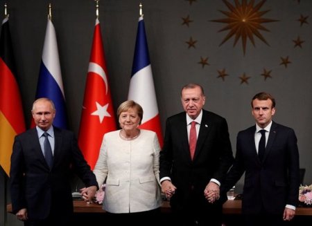 Peskov Putinin İstanbula həmkarlarına gətirdiyi hədiyyələrdən danışdı