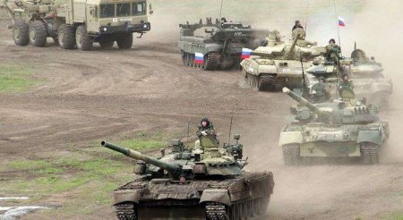 Rusiya sərhədə tankları yeridir, Putin telefon zənginə cavab vermir...