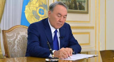 Nazarbayev Xəzərin dibinin bölüşdürülməsi ilə bağlı protokolu təsdiqlədi
