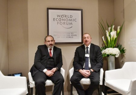 Əliyev-Paşinyan görüşü Davos Forumunun ən mühüm hadisələri siyahısında